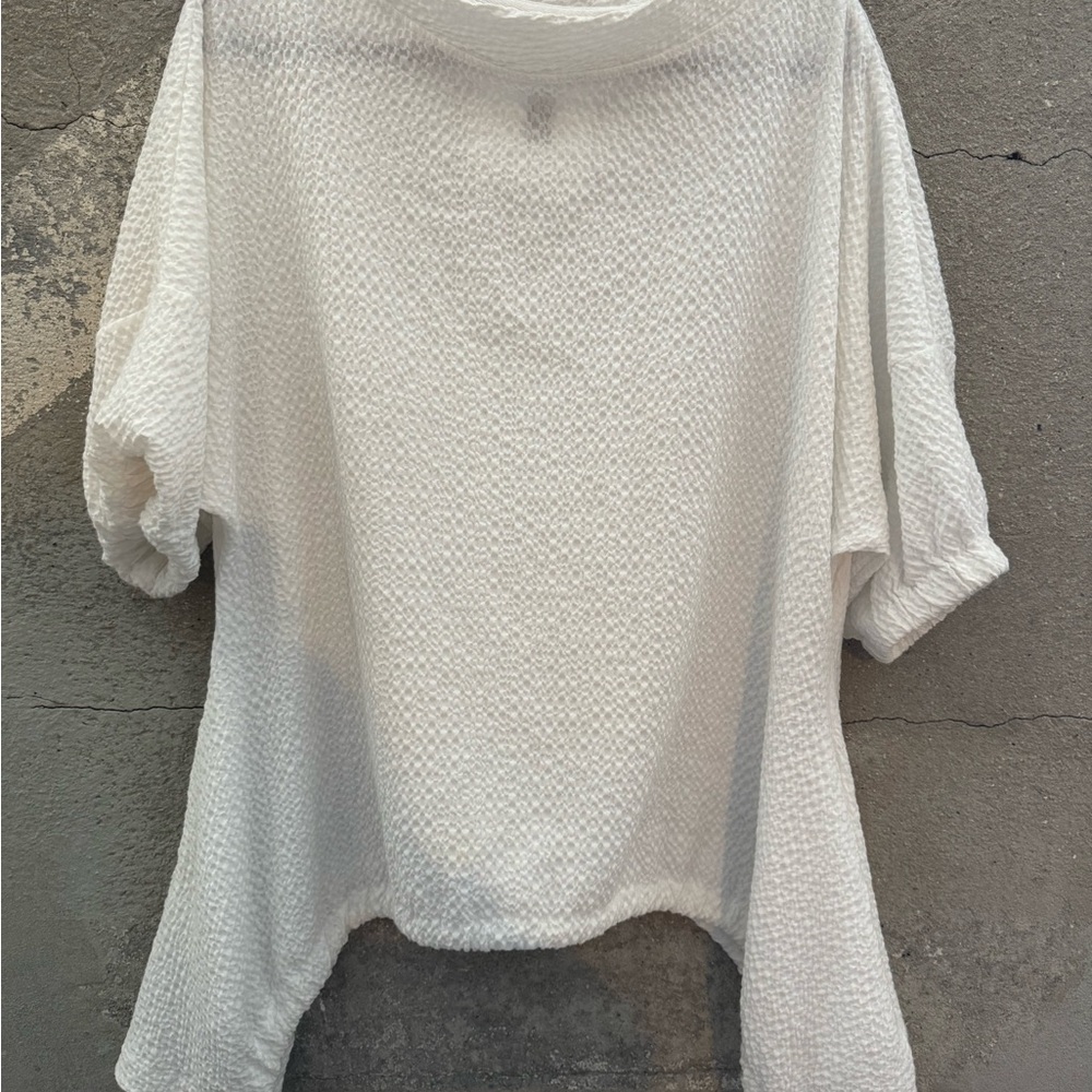 Gershon BRAM white crinkle tunic top. Size Small